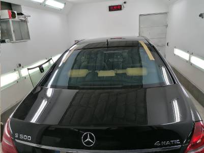 Mercedes S500 fixed rear glass